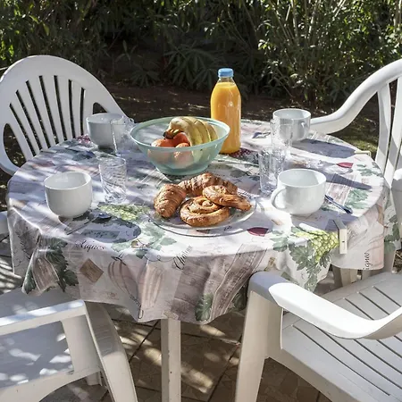 Port Lano By Interhome דירה